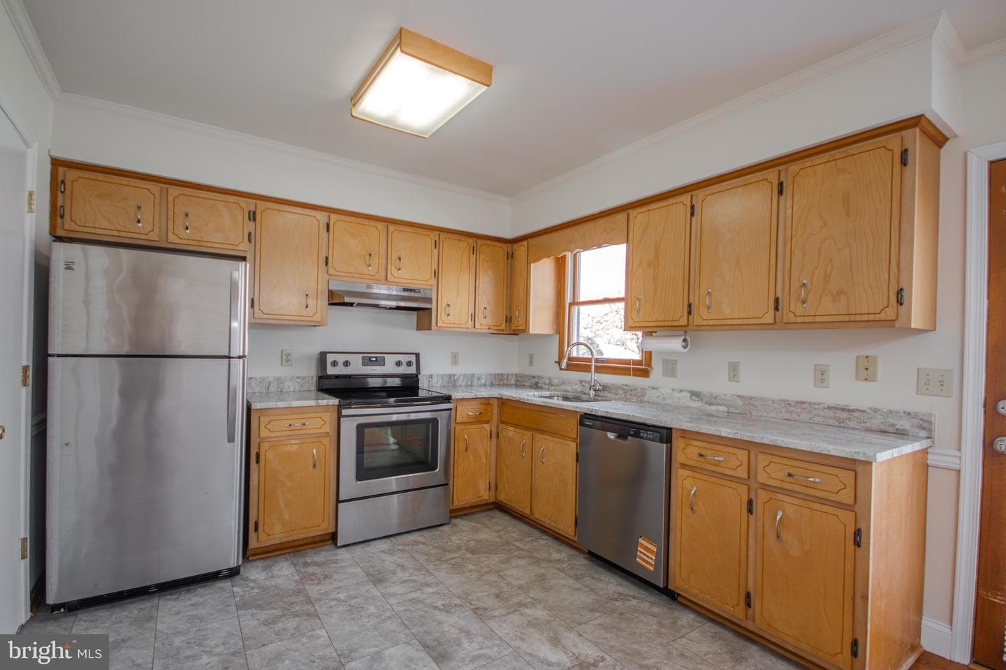 856 Beaglin Park Drive photo 9
