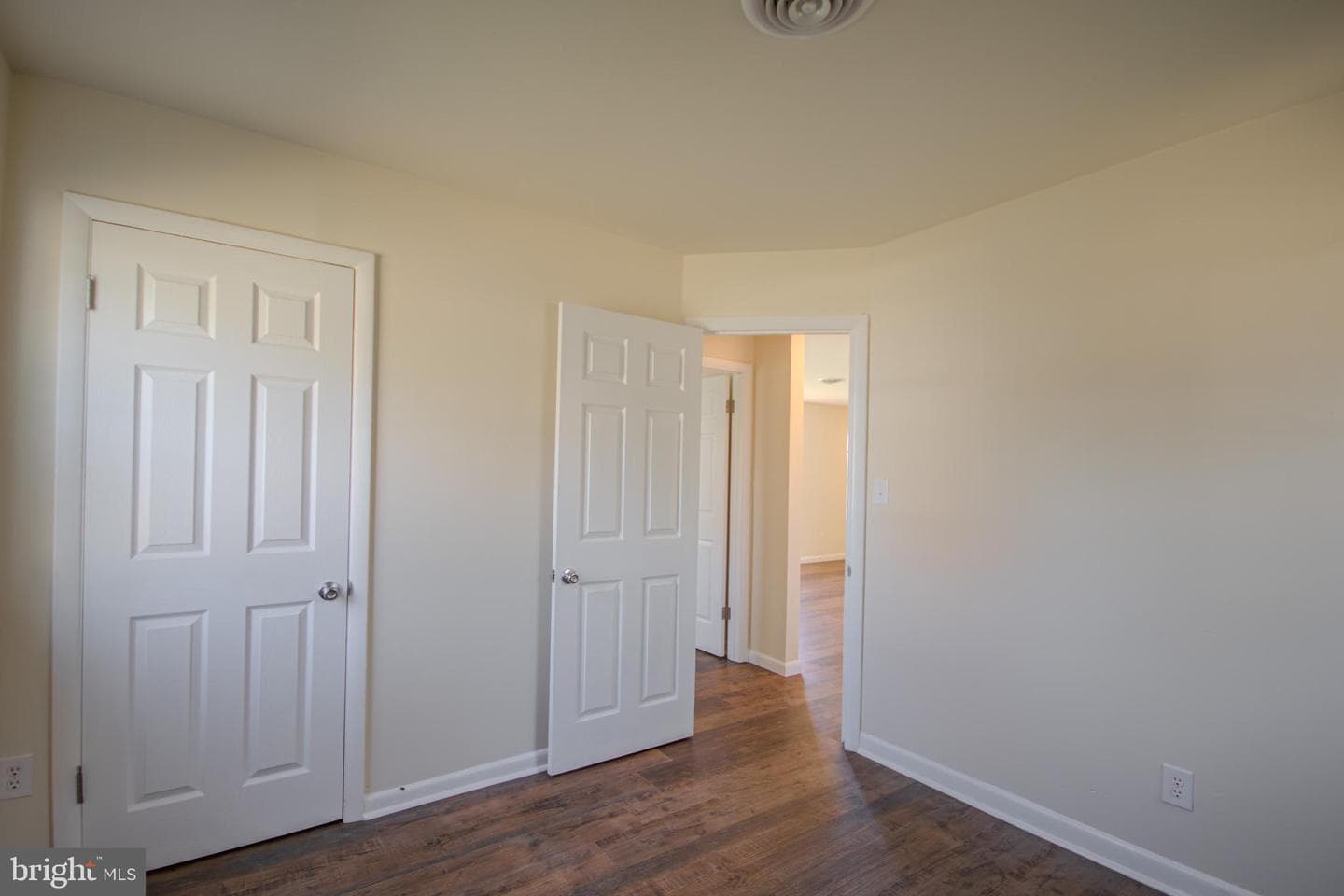 27520 Log Cabin Road photo 17