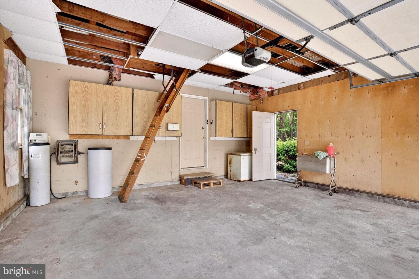 1005 Lantern Hill Court photo 53