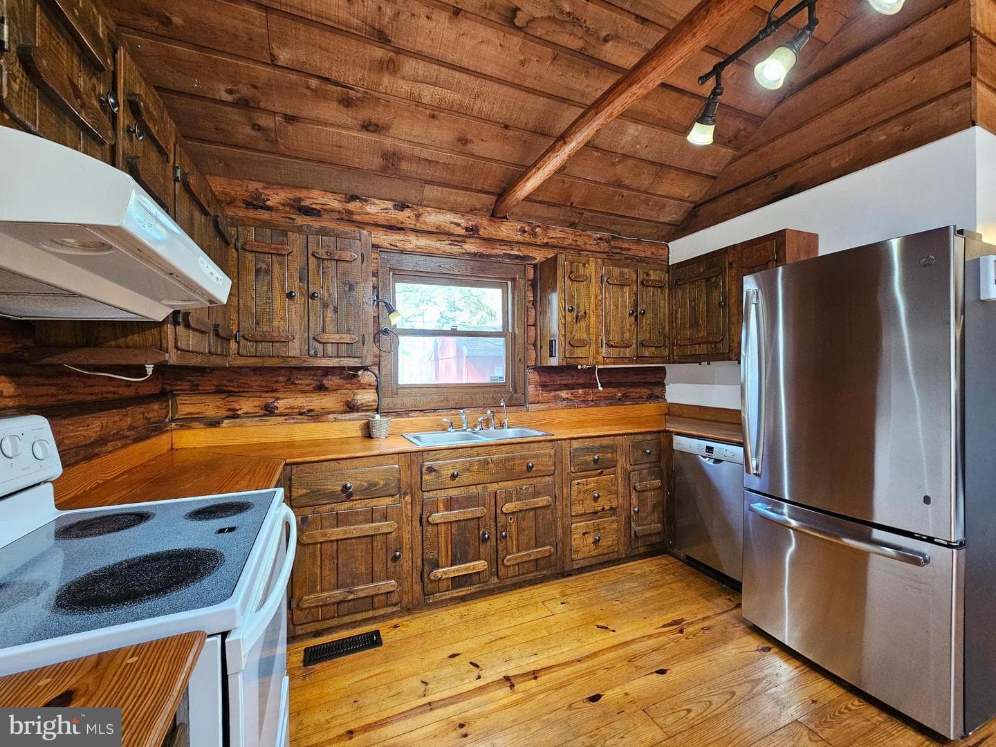 20403 Chesapeake Drive photo 8