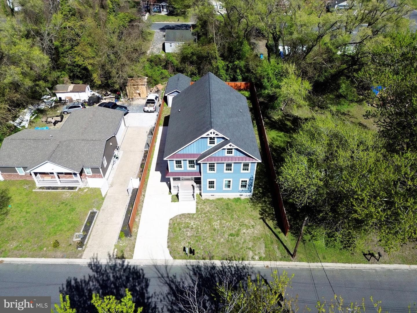 1107 Mineola Avenue photo 3
