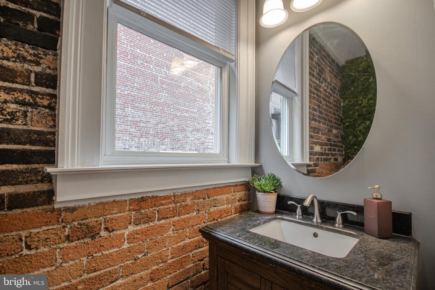 224 W Main St-202 #202 photo 7