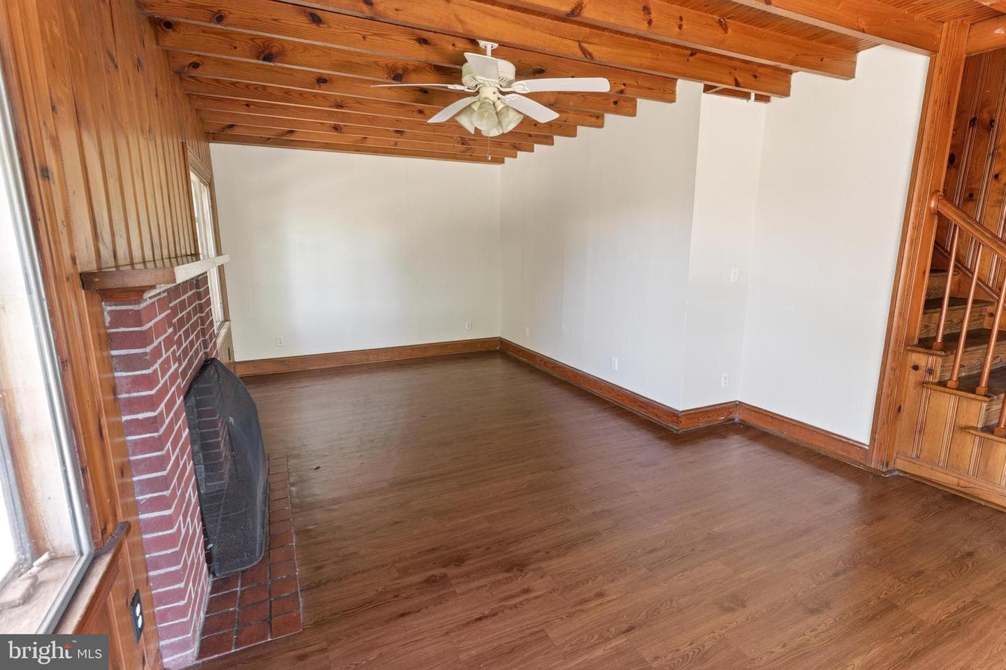 28266 Riverside Drive photo 10