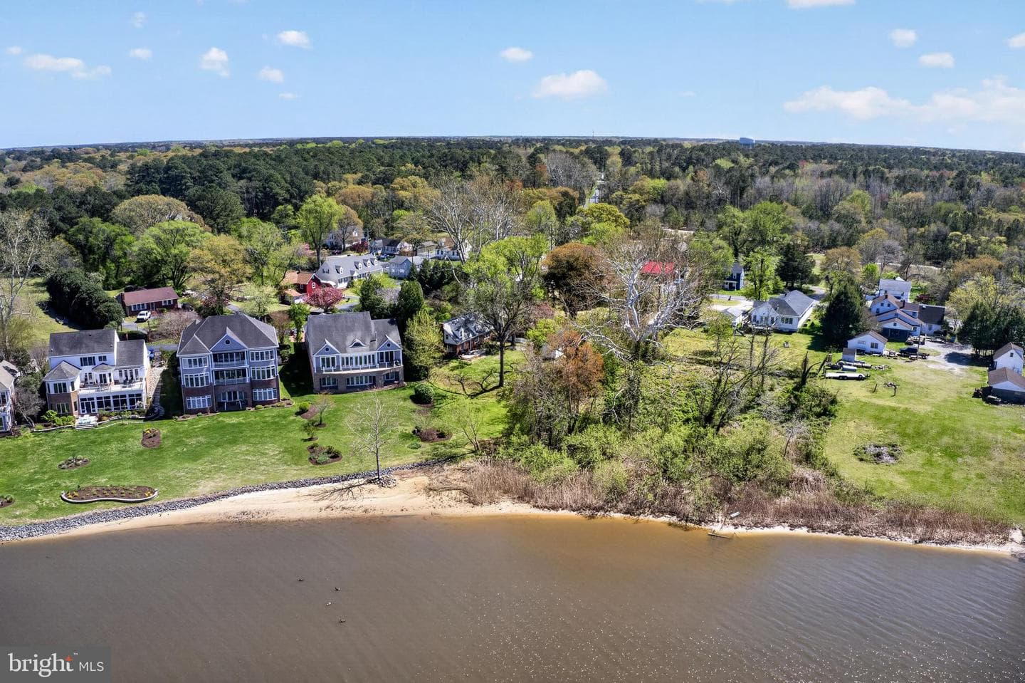 28266 Riverside Drive photo 4
