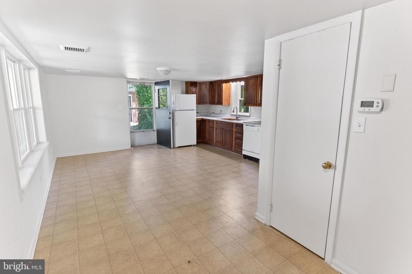 28266 Riverside Drive photo 58