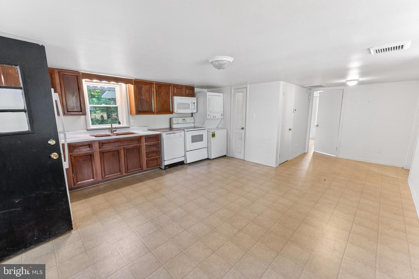 28266 Riverside Drive photo 59