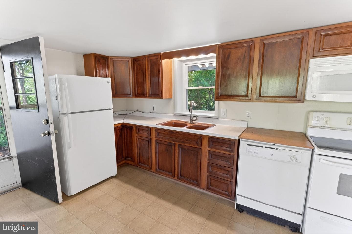 28266 Riverside Drive photo 60