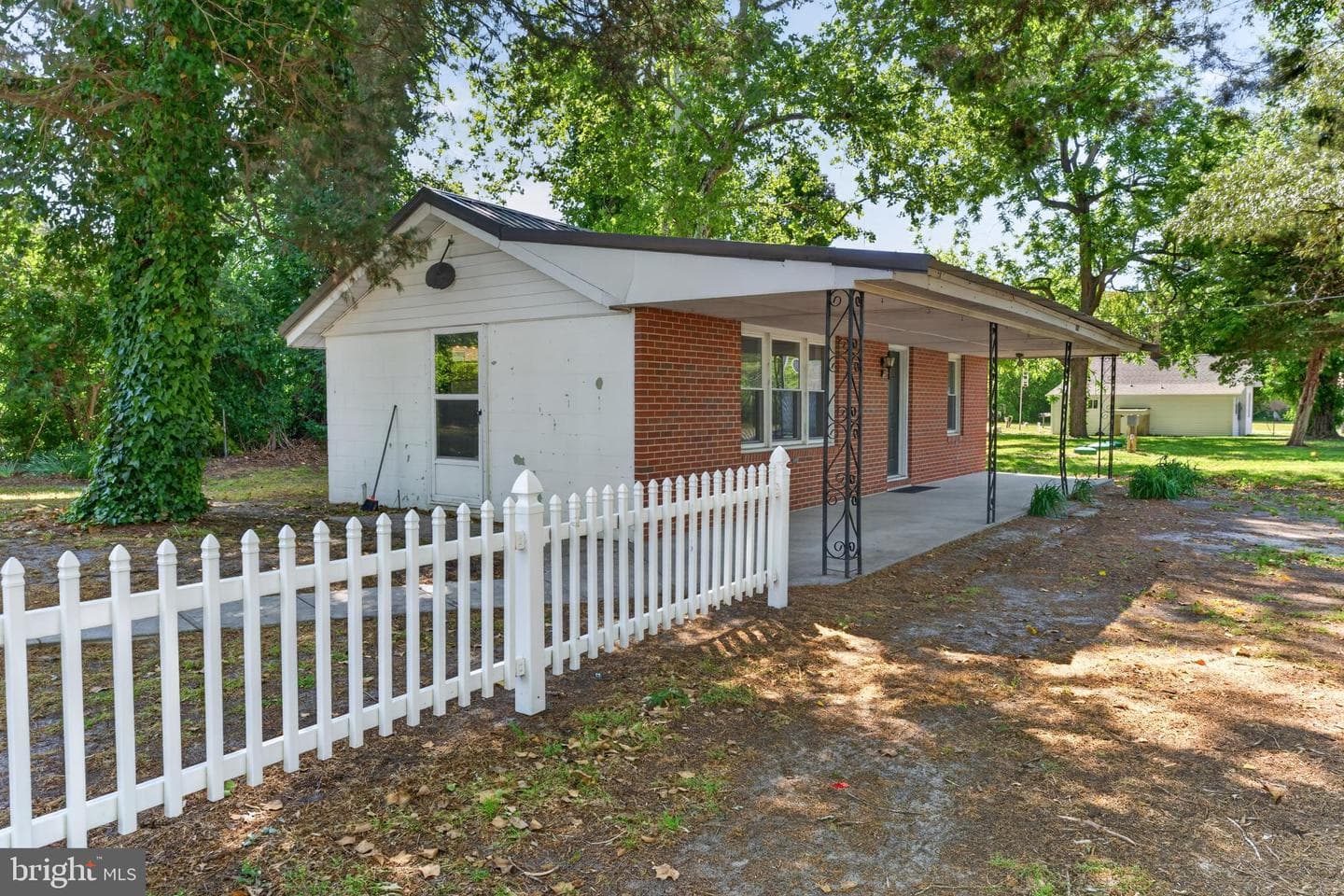 28266 Riverside Drive photo 68