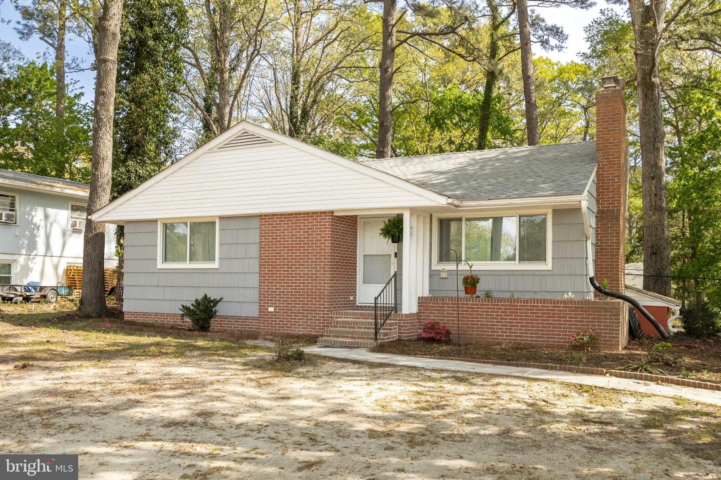 731 Richwil Drive photo 3