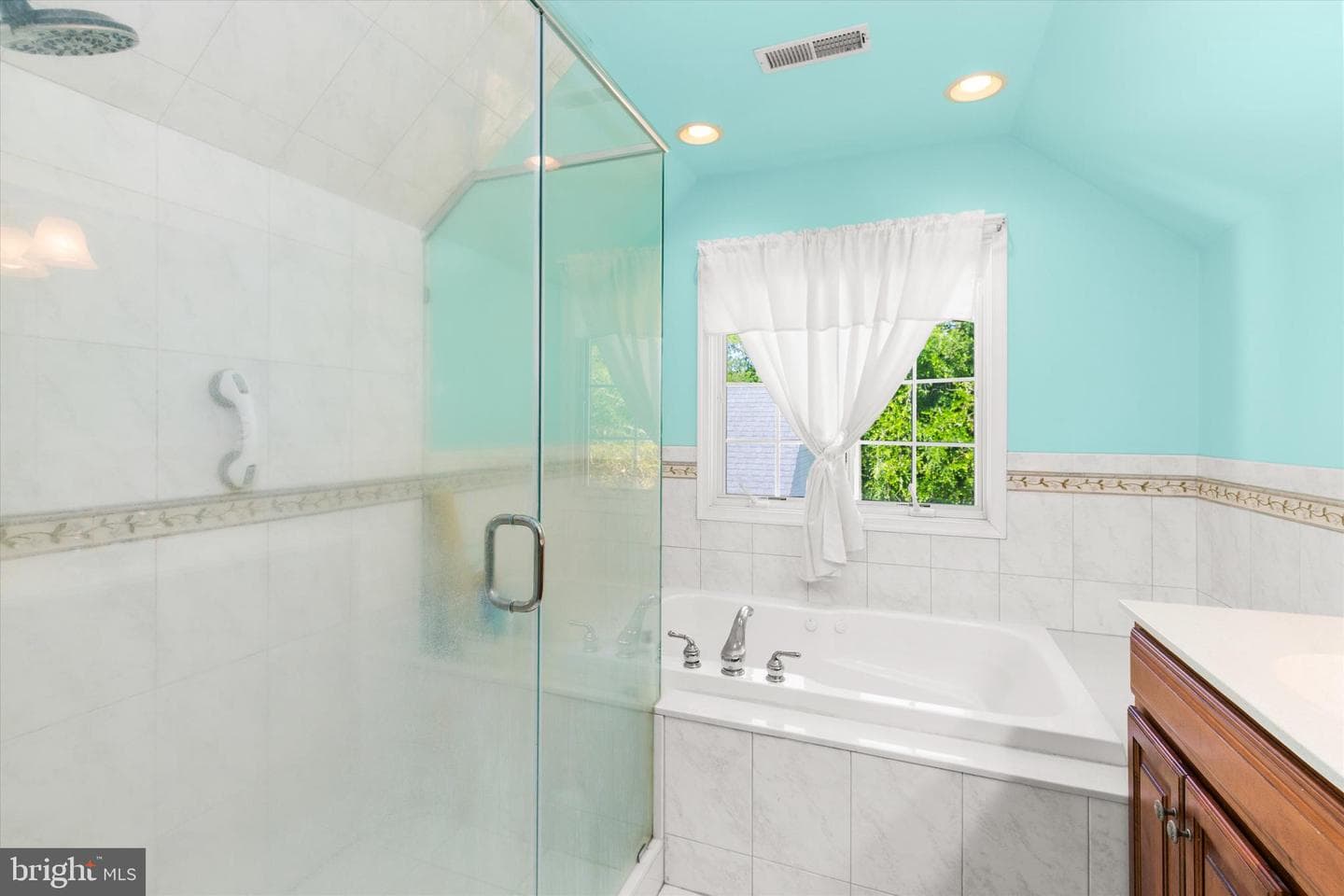 104 Hillside Drive photo 30