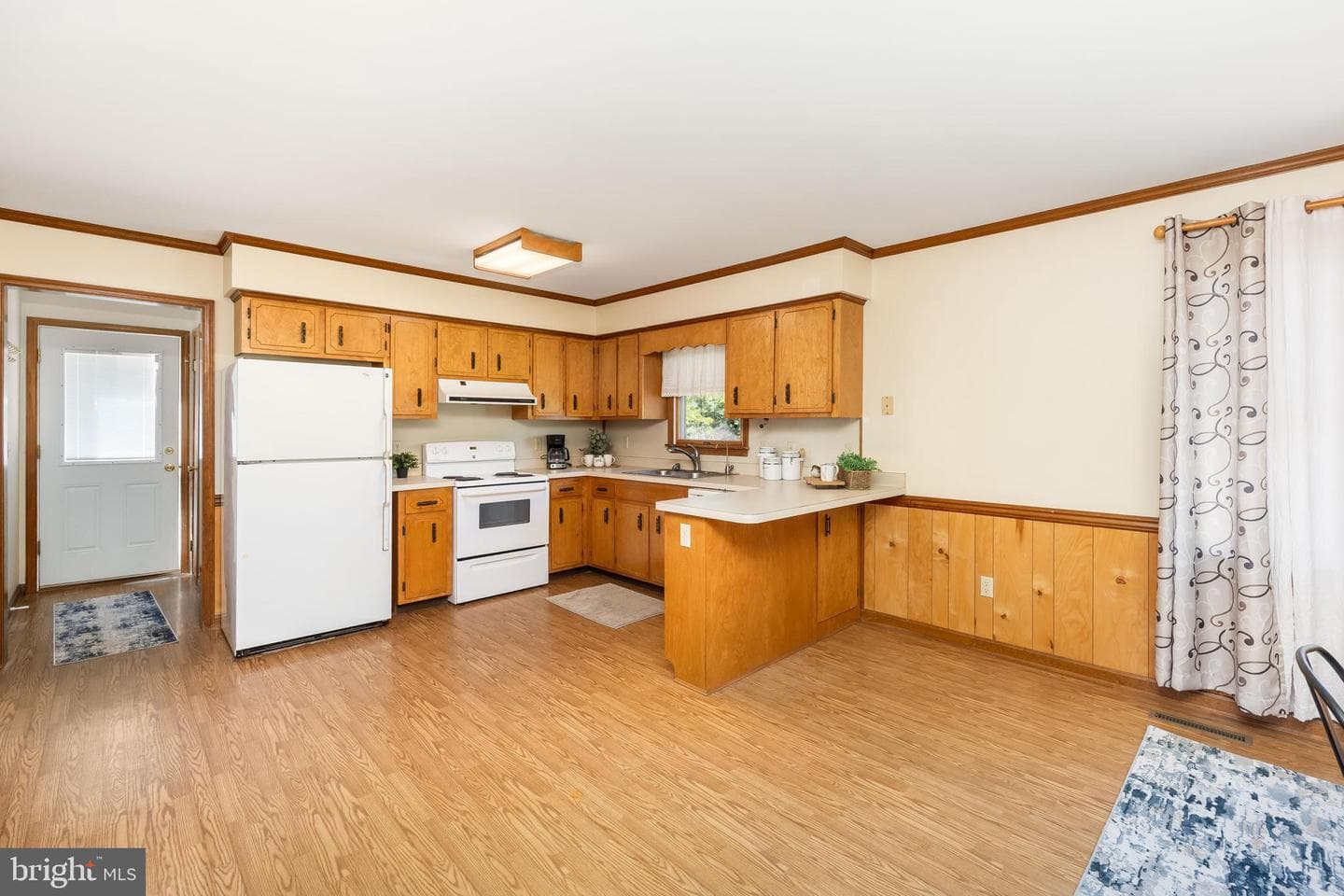 9830 Sharptown Road photo 5