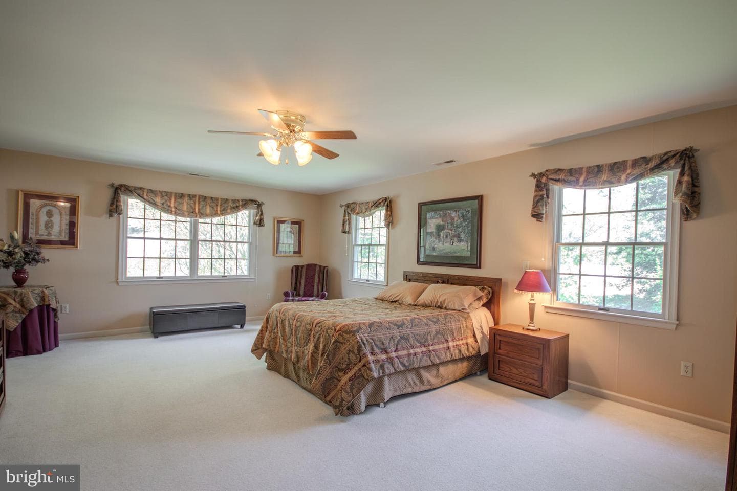5657 Caledonia Drive photo 15