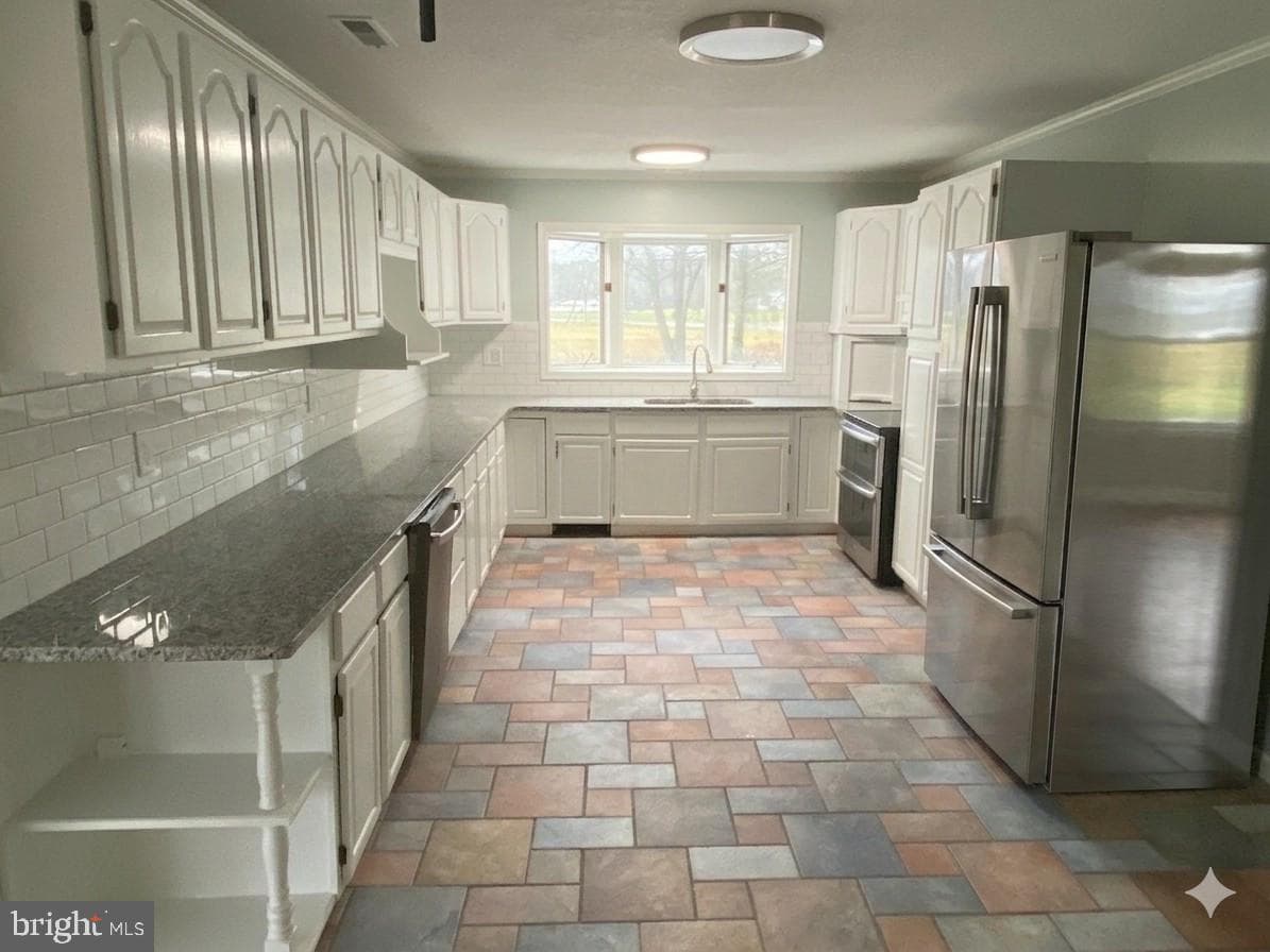 3582 Meadow Bridge Road photo 5