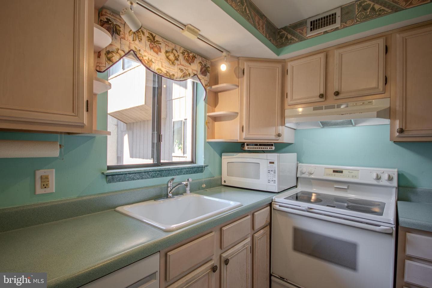 231 Canal Park Drive #a-204 photo 5