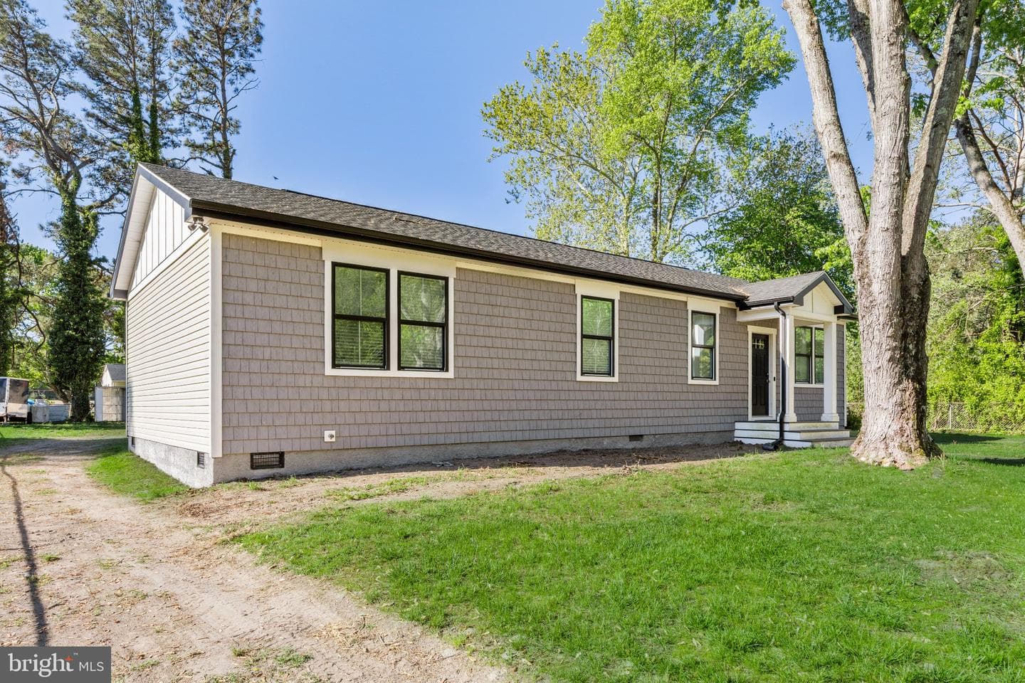 27515 Edgewood Circle photo 3