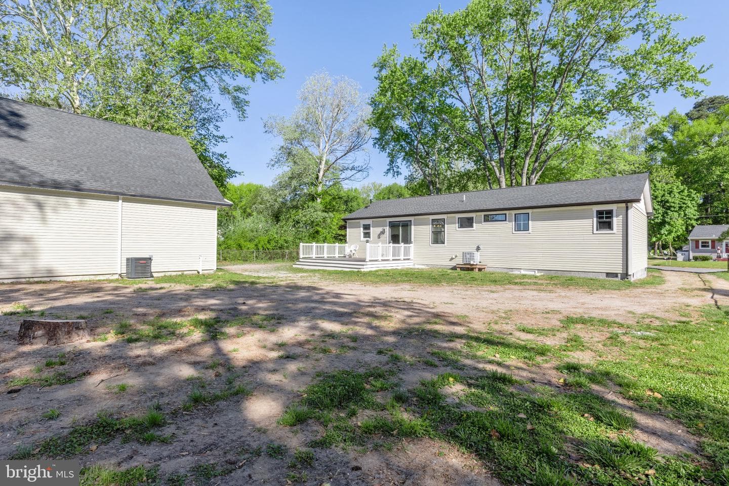 27515 Edgewood Circle photo 37