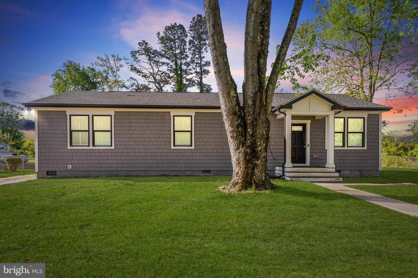 27515 Edgewood Circle photo 38