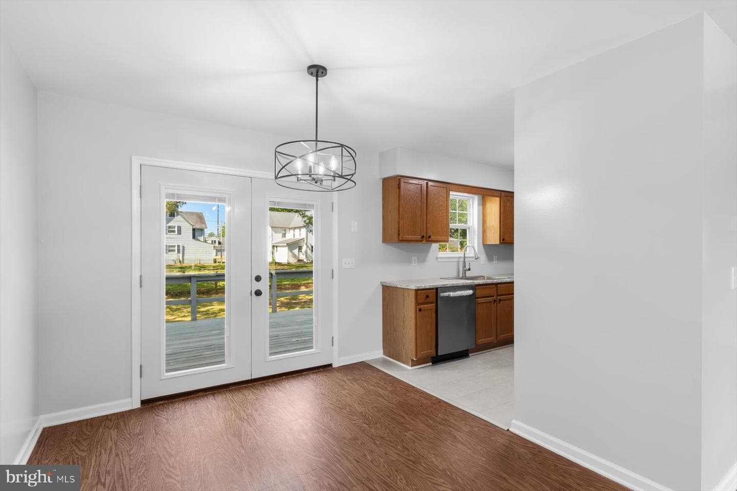 210 Bradley Street photo 10