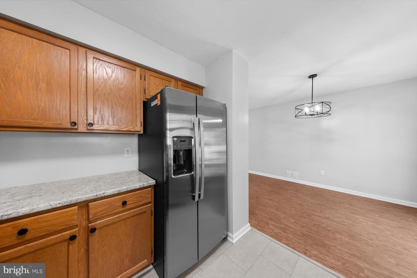 210 Bradley Street photo 17