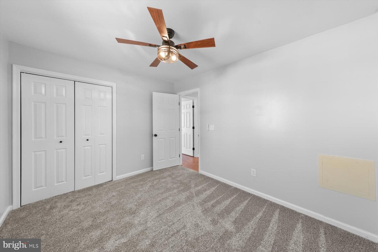 210 Bradley Street photo 30