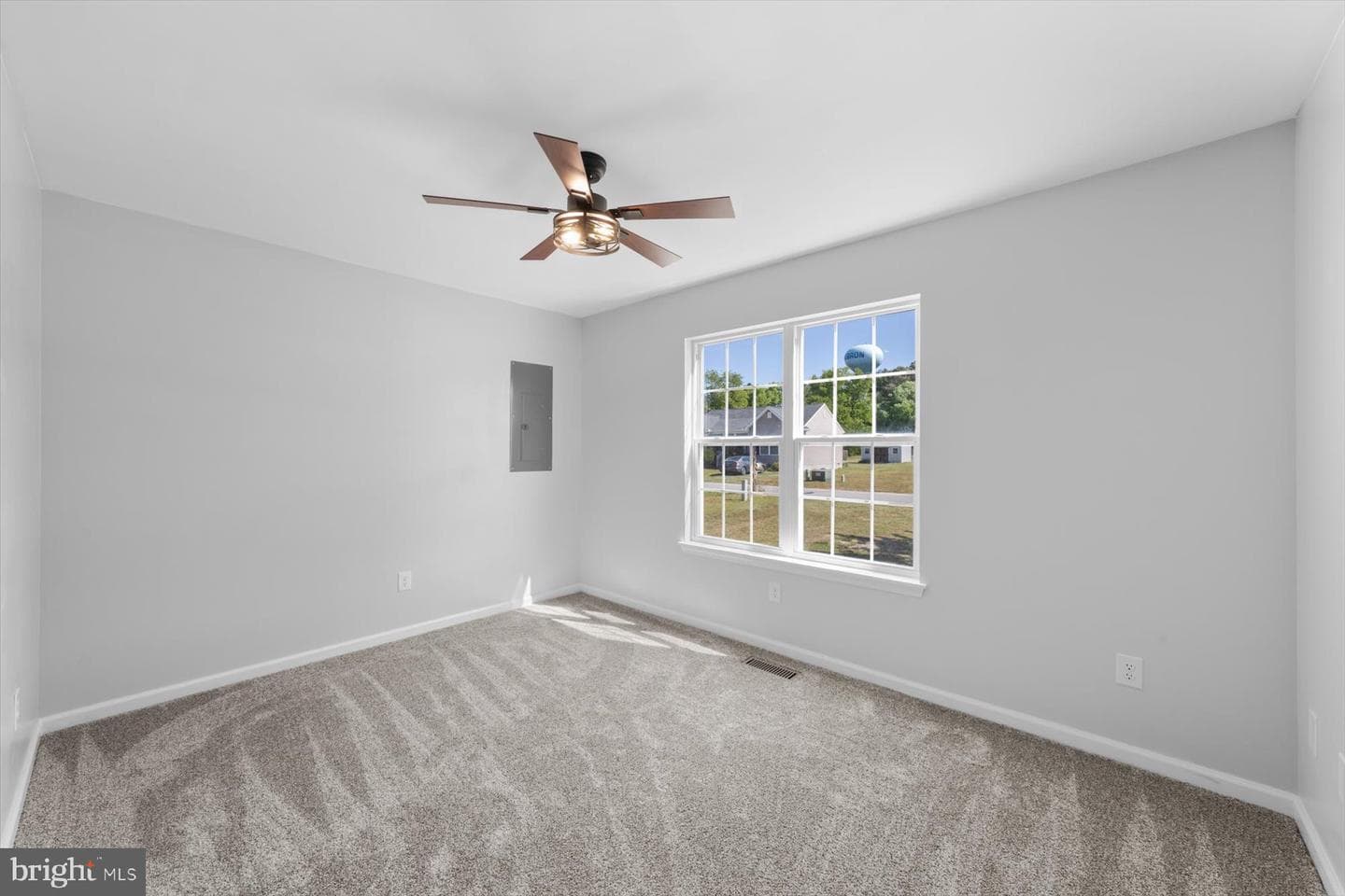 210 Bradley Street photo 32