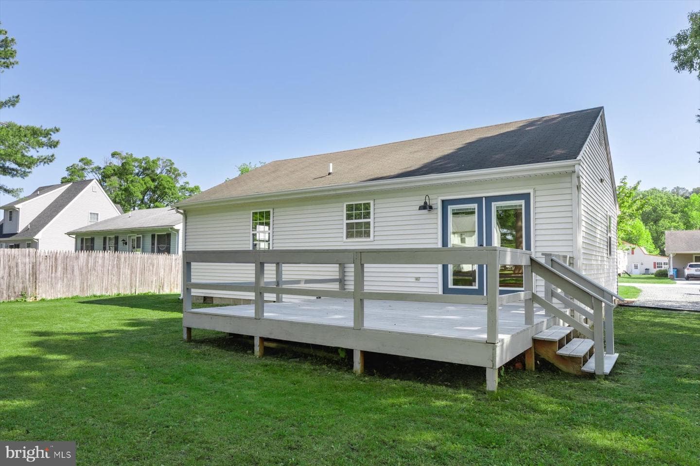 210 Bradley Street photo 43