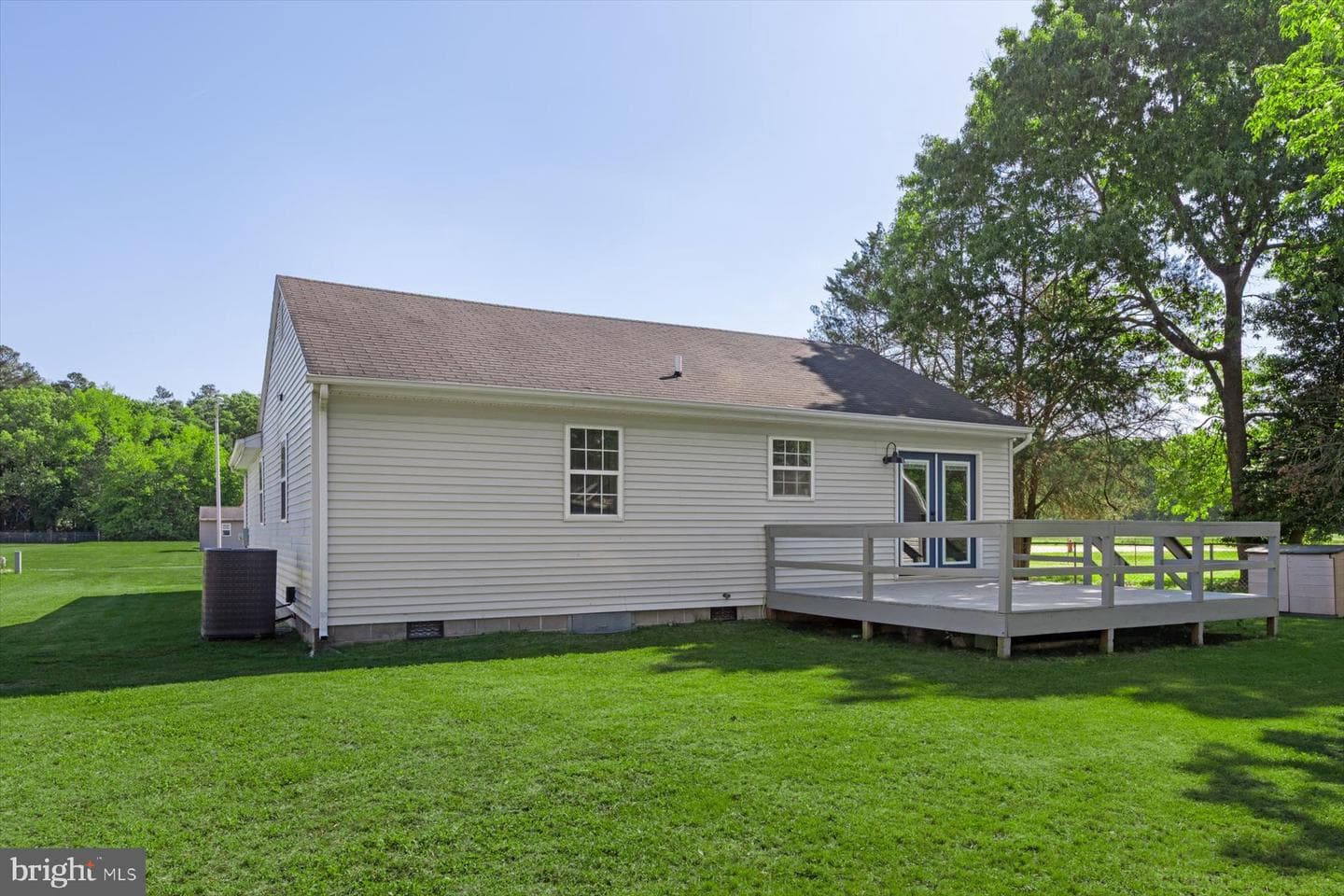 210 Bradley Street photo 45