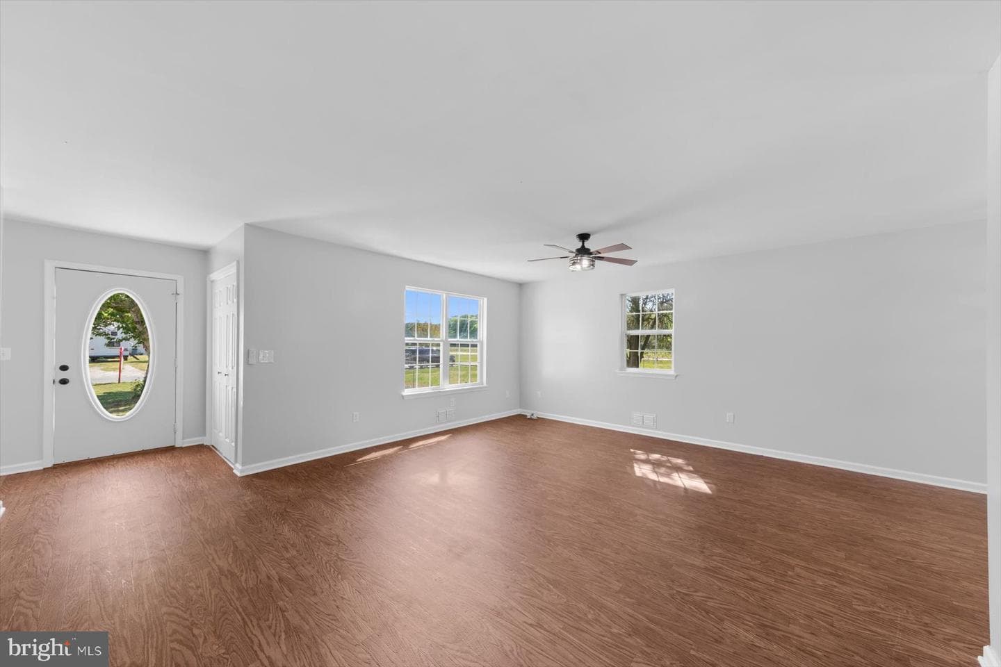 210 Bradley Street photo 7