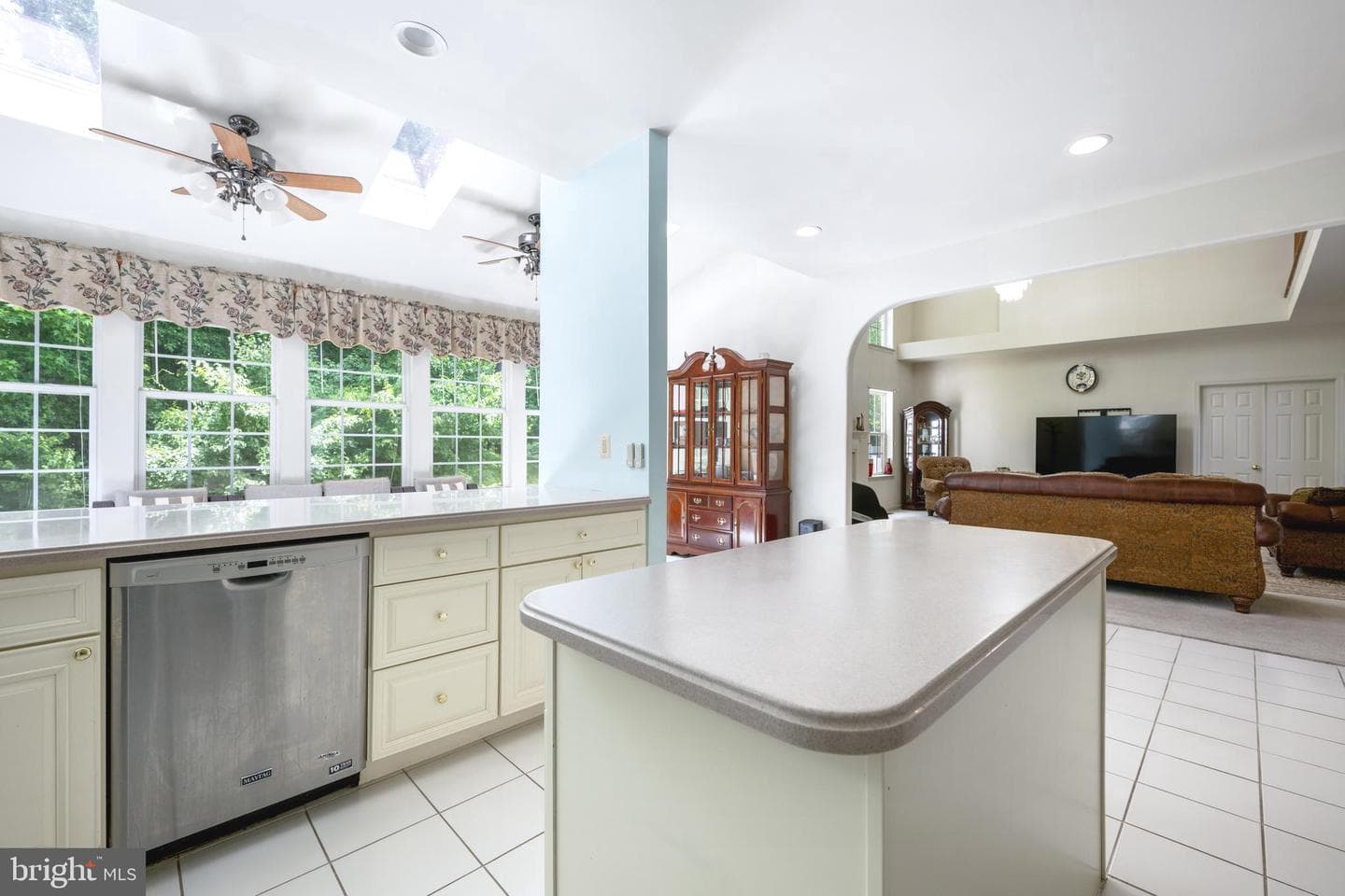 8625 Shadow Lane photo 18
