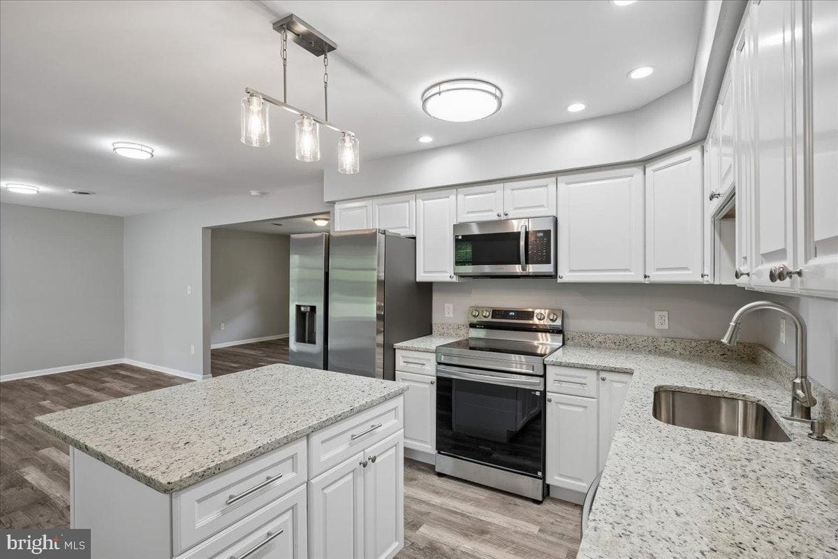 27202 N Tourmaline Drive photo 3