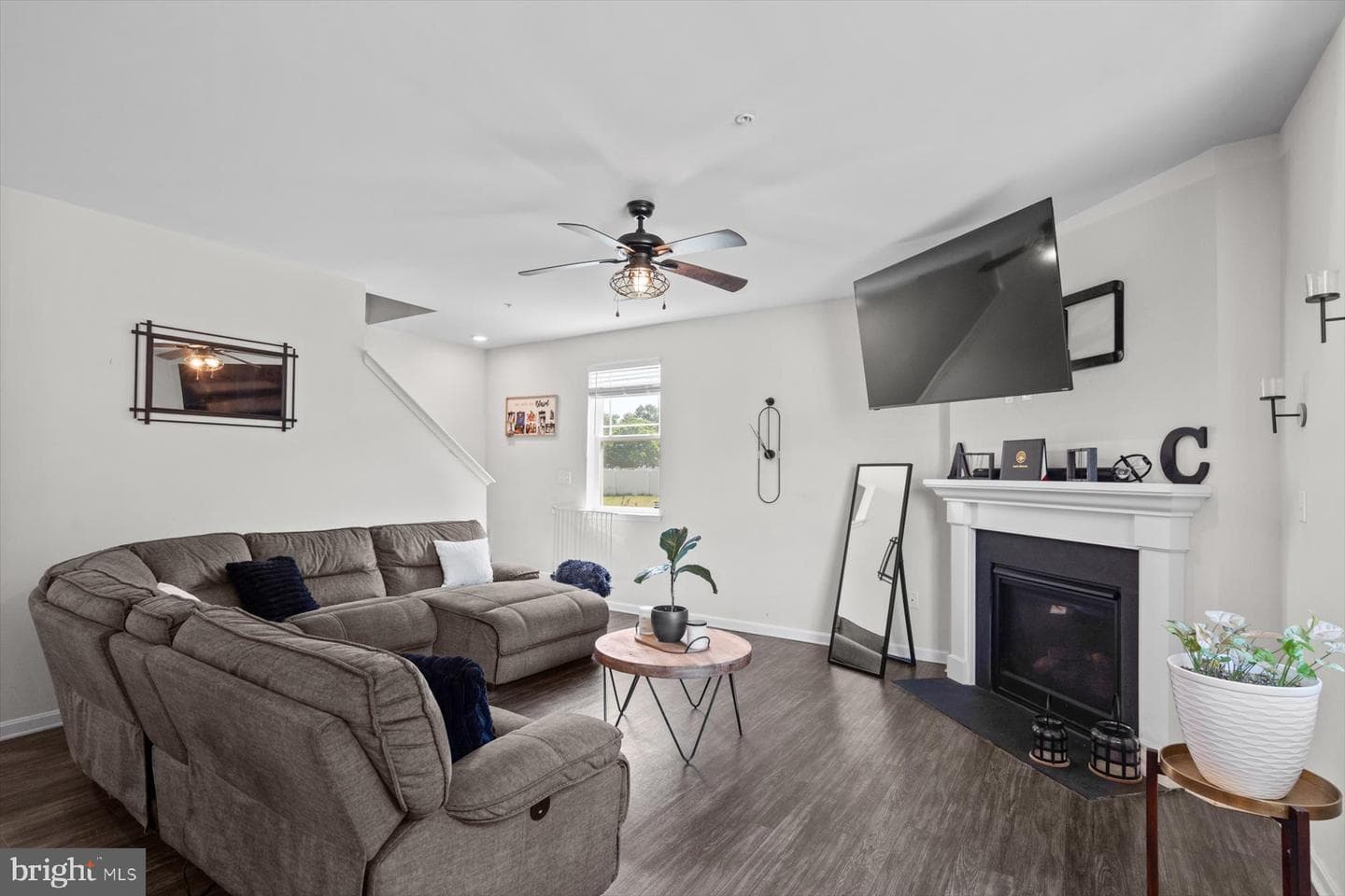 403 Twin Creeks Drive photo 14