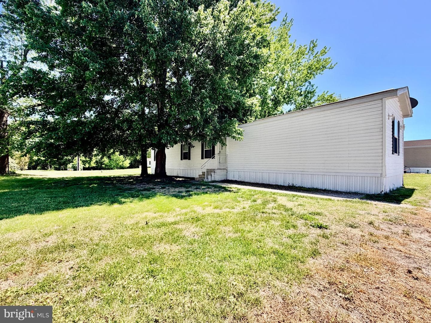 9224 Green Isle Circle photo 2