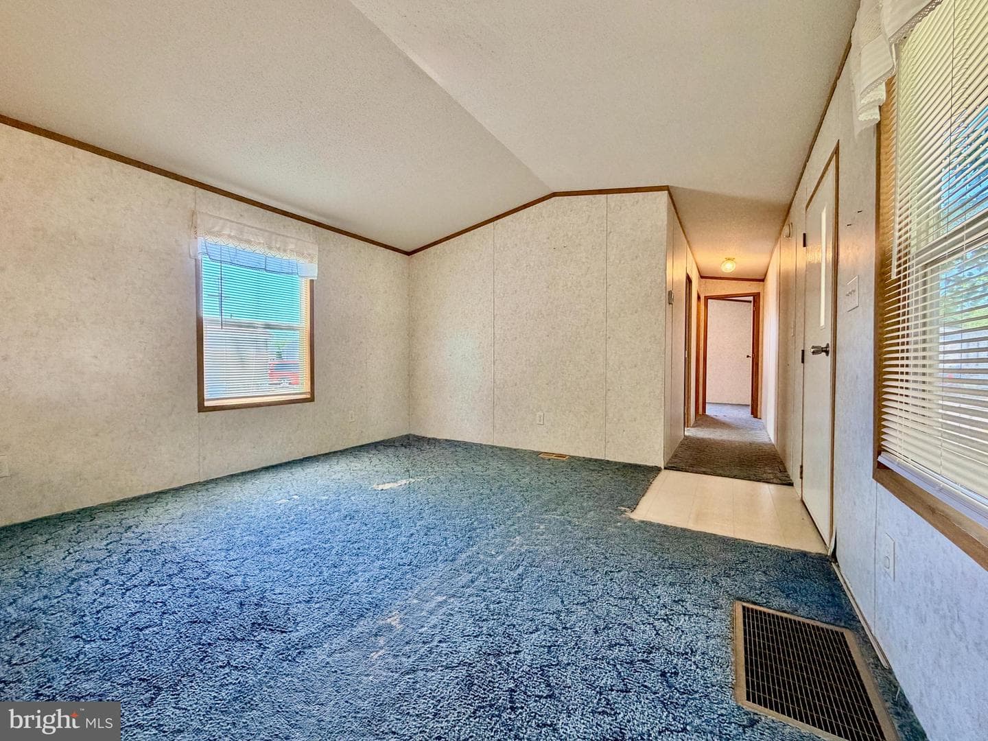 9224 Green Isle Circle photo 3