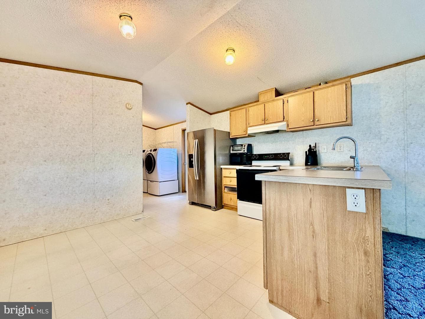9224 Green Isle Circle photo 5