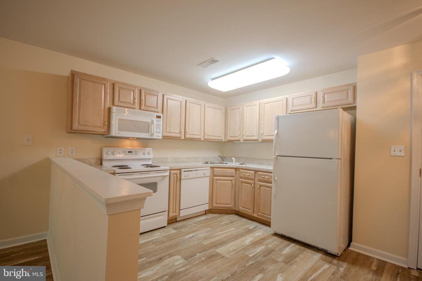 1101 S Schumaker Drive #103 photo 4