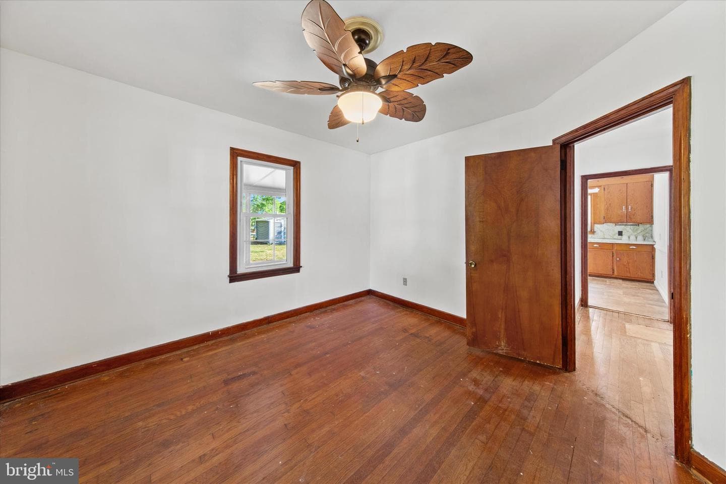 921 Brown Street photo 19