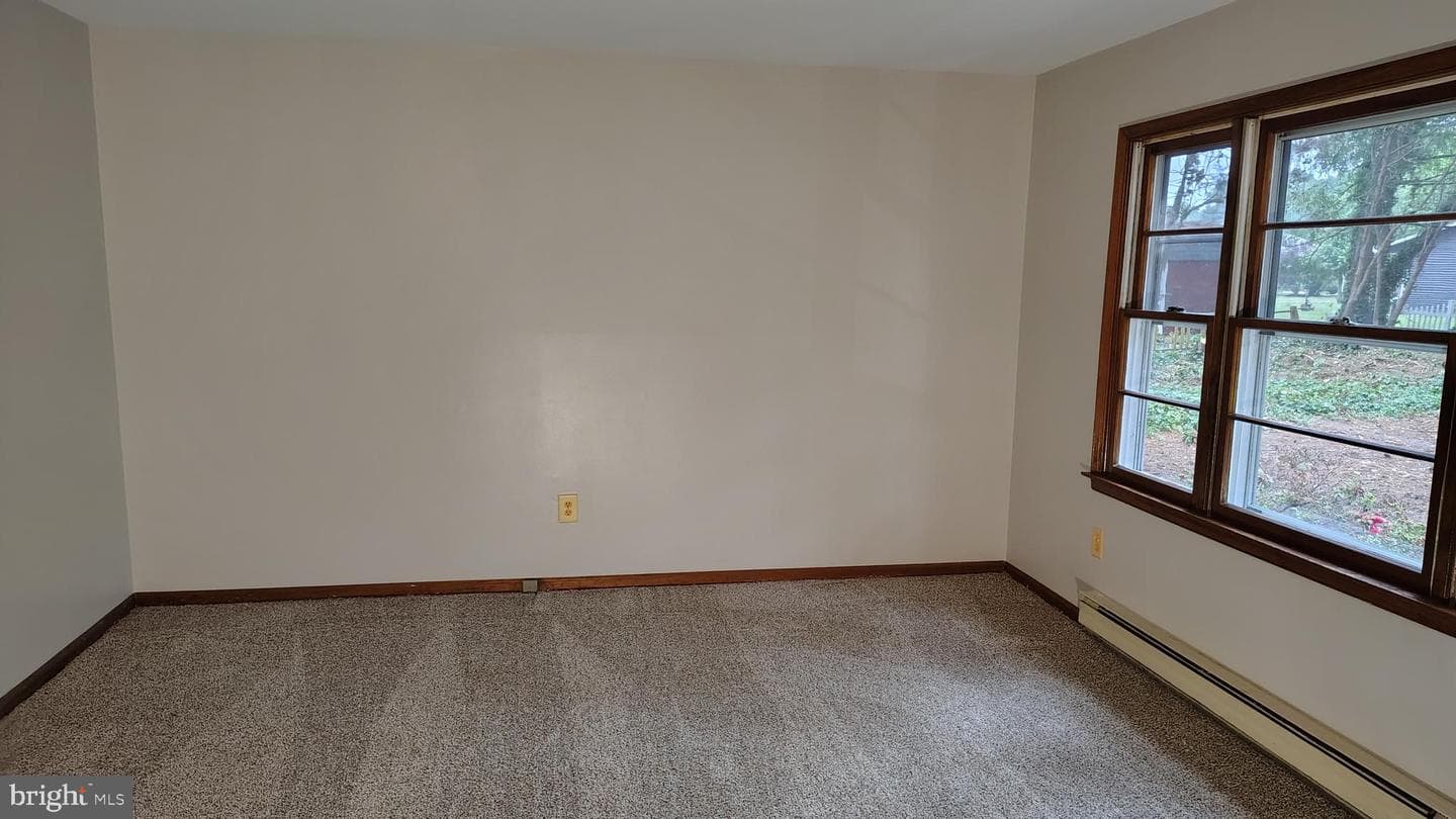 802 Oxford Circle photo 8