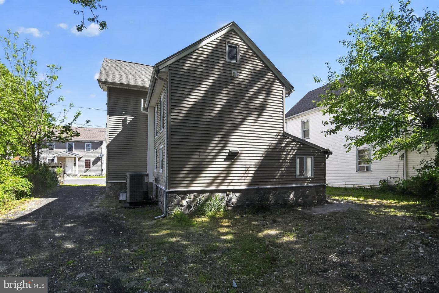10 W East Street photo 27