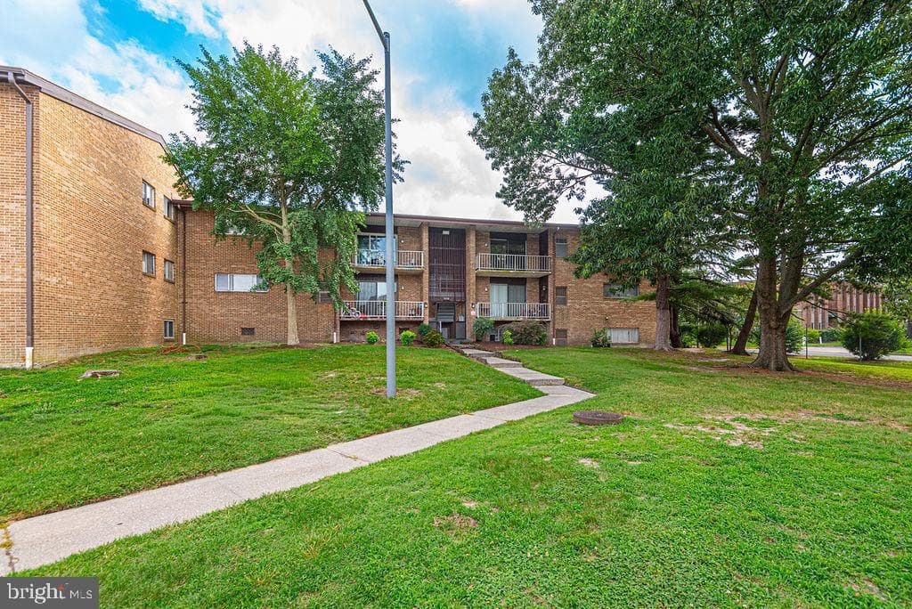 1030 Adams Avenue #3b photo 1