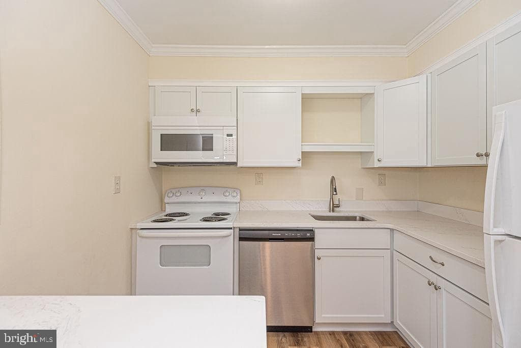 1030 Adams Avenue #3b photo 9