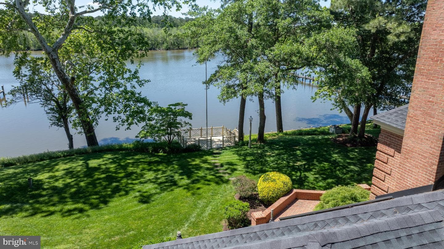 5396 Nithsdale Drive photo 14