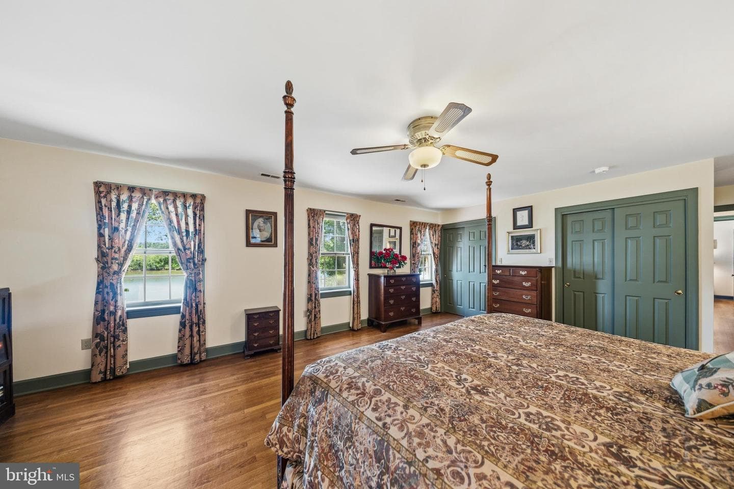 5396 Nithsdale Drive photo 47