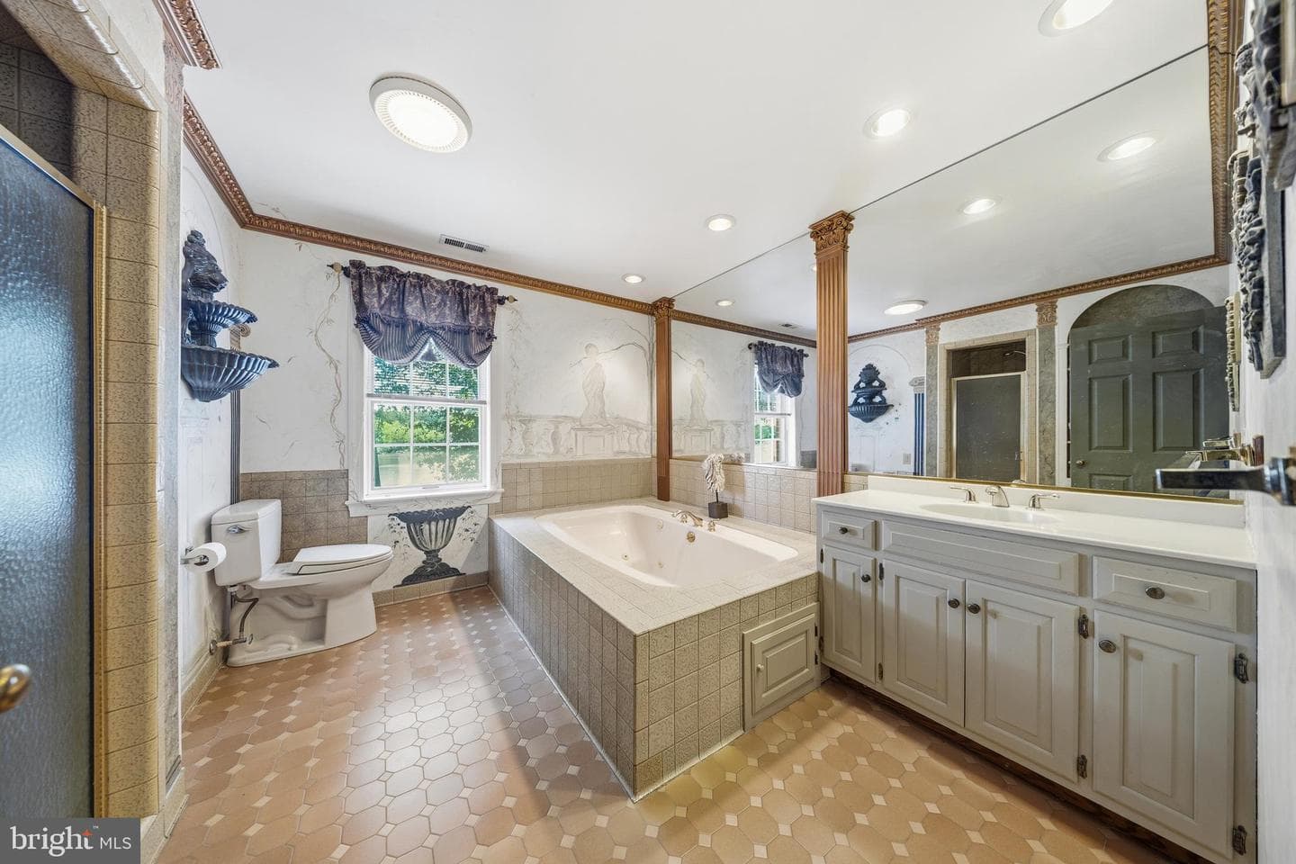 5396 Nithsdale Drive photo 49