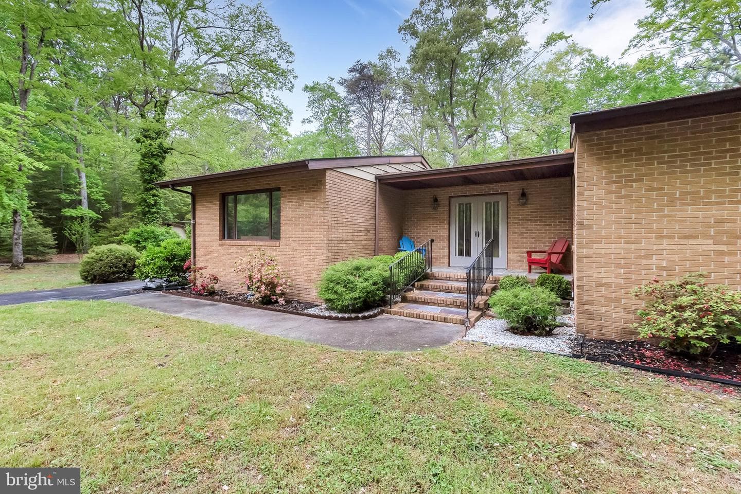 4940 Cardinal Drive photo 3