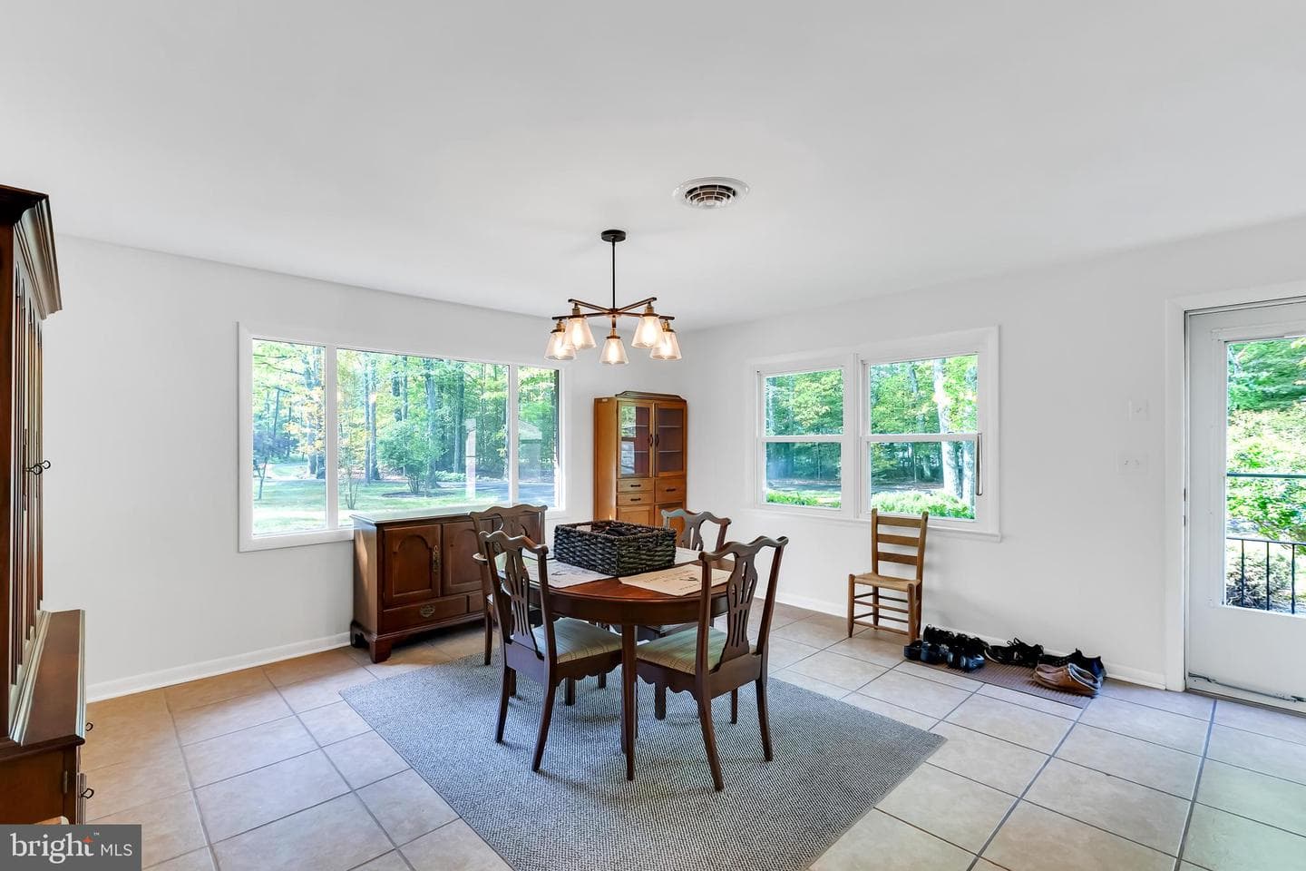 4940 Cardinal Drive photo 8