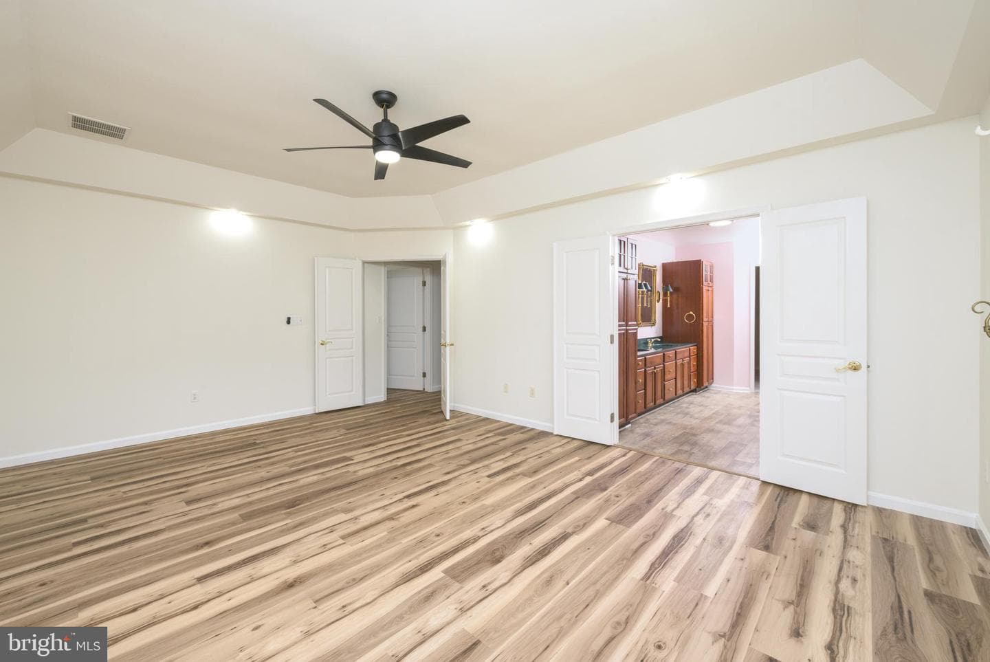 6957 Amber Fields Court photo 24