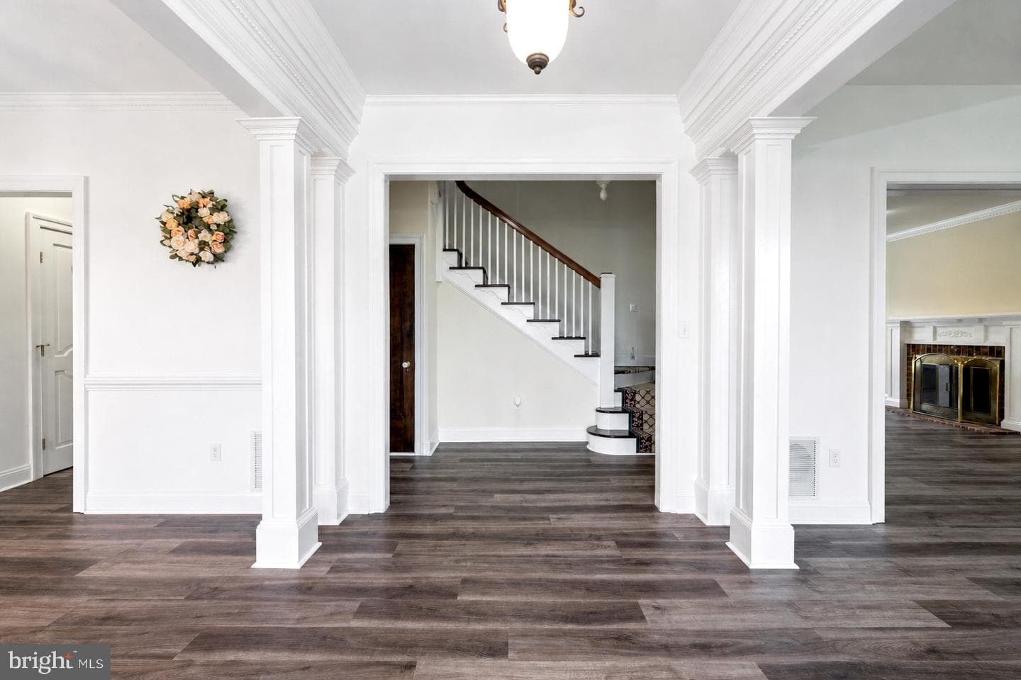 6957 Amber Fields Court photo 4