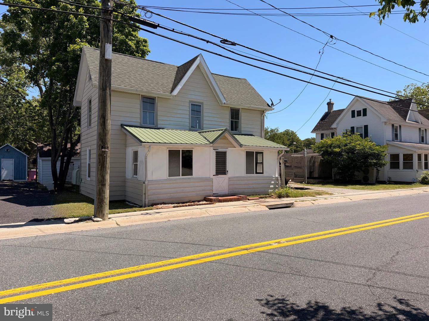 211 E Lillian Street, Hebron
