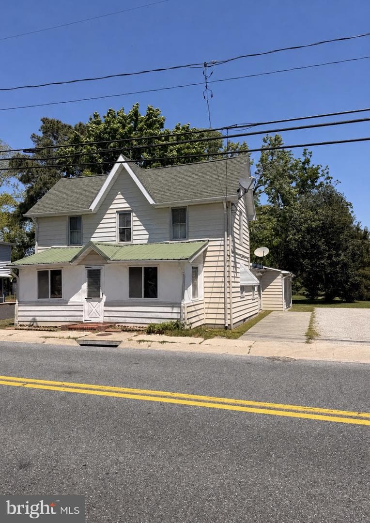 211 E Lillian Street, Hebron