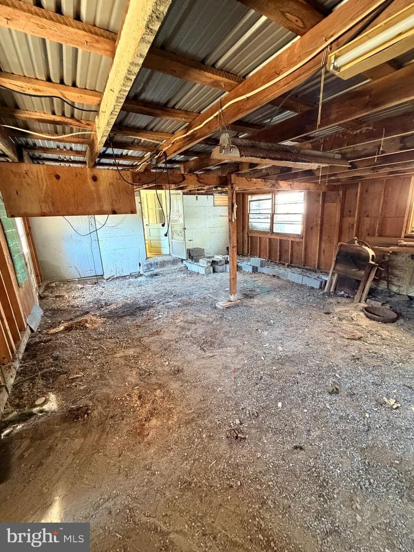 211 E Lillian Street photo 23